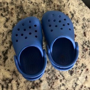 Crocs Baby Toddler Size C4 Blue Bolt